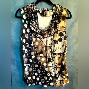 Abstract Stretchy Top with Ruffle Neckline